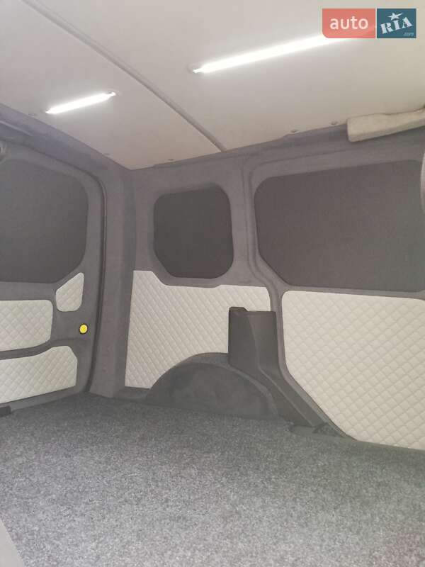 Вантажний фургон Ford Transit Connect 2013 в Житомирі
