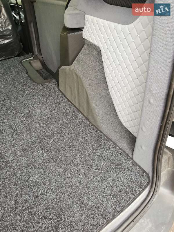 Вантажний фургон Ford Transit Connect 2013 в Житомирі
