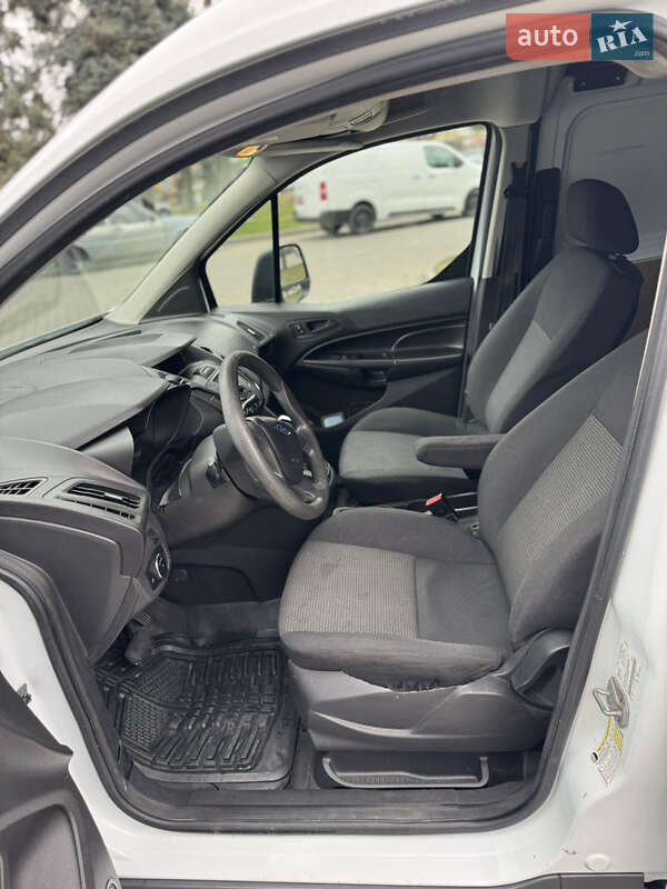 Грузовой фургон Ford Transit Connect 2014 в Черновцах