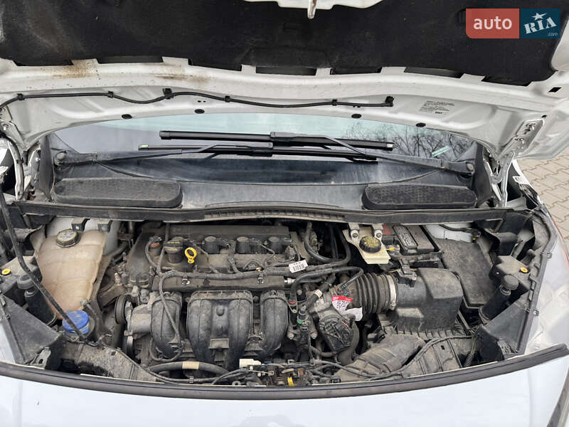 Грузовой фургон Ford Transit Connect 2014 в Черновцах