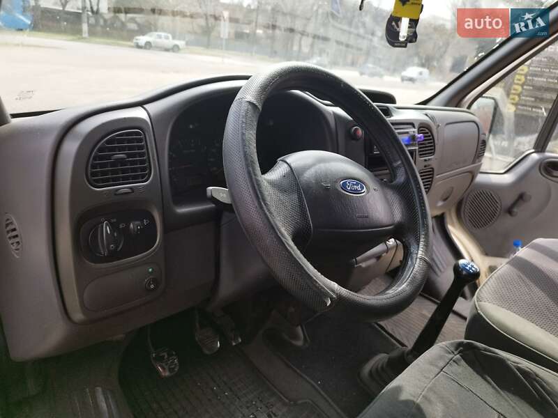 Минивэн Ford Transit Connect 2004 в Николаеве фото 8 Минивэн Ford Transit Connect 2004 в Николаеве