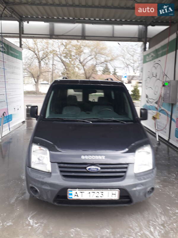 Мінівен Ford Transit Connect 2010 в Івано-Франківську