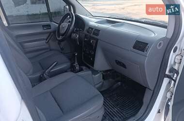 Грузопассажирский фургон Ford Transit Connect 2003 в 