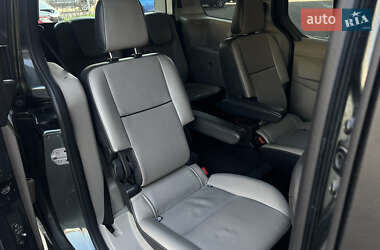 Минивэн Ford Transit Connect 2017 в 