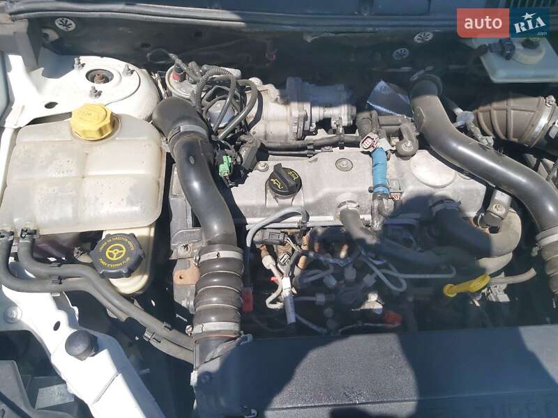 Мінівен Ford Transit Connect 2008 в Чернівцях