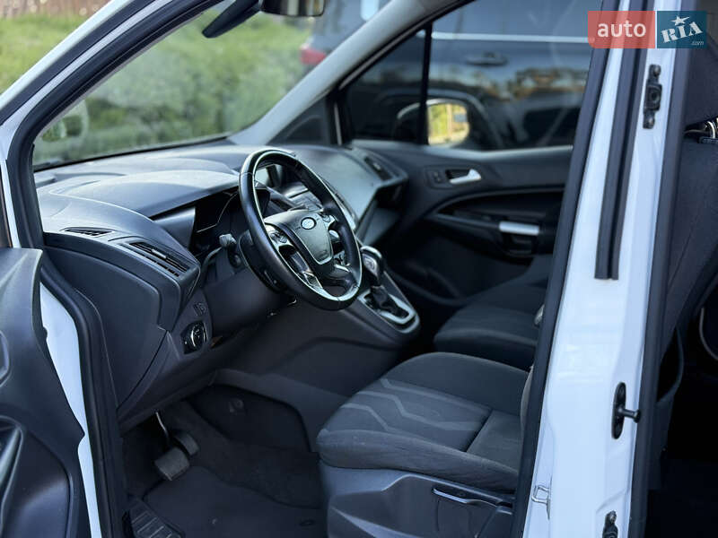Минивэн Ford Transit Connect 2016 в Киеве