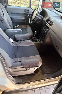 Мінівен Ford Transit Connect 2003 в 