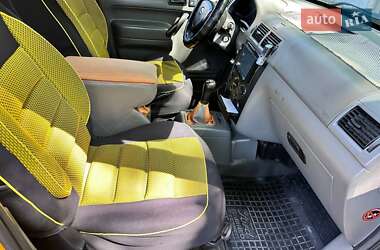 Грузовой фургон Ford Transit Connect 2005 в 