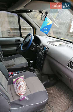 Грузопассажирский фургон Ford Transit Connect 2003 в 