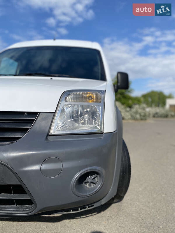 Вантажний фургон Ford Transit Connect 2013 в Києві