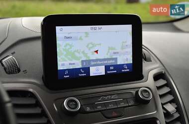 Мінівен Ford Transit Connect 2020 в 