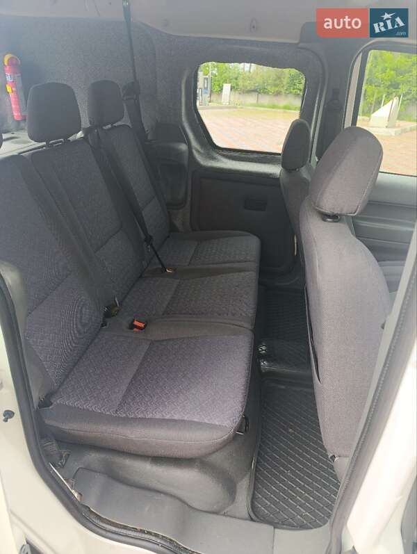 Минивэн Ford Transit Connect 2004 в Белой Церкви фото 7 Минивэн Ford Transit Connect 2004 в Белой Церкви