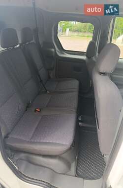 Мінівен Ford Transit Connect 2004 в 