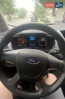Вантажний фургон Ford Transit Connect 2018 в 