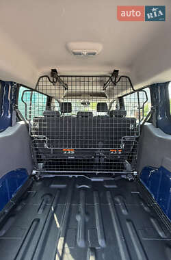 Мінівен Ford Transit Connect 2020 в 