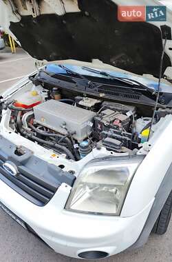 Грузовой фургон Ford Transit Connect 2011 в 