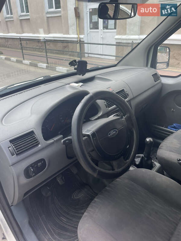 Мінівен Ford Transit Connect 2004 в Стрию