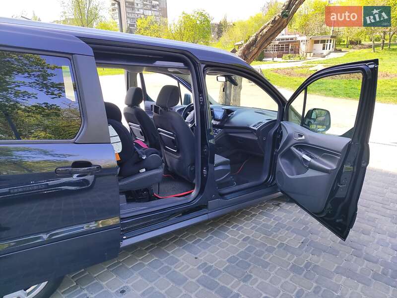 Мінівен Ford Transit Connect 2013 в Запоріжжі