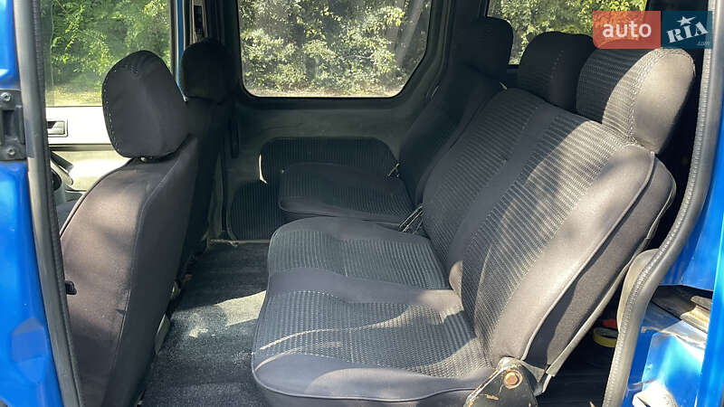 Вантажопасажирський фургон Ford Transit Connect 2003 в Дніпрі фото 16 Вантажопасажирський фургон Ford Transit Connect 2003 в Дніпрі