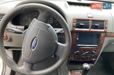 Мінівен Ford Transit Connect 2006 в 