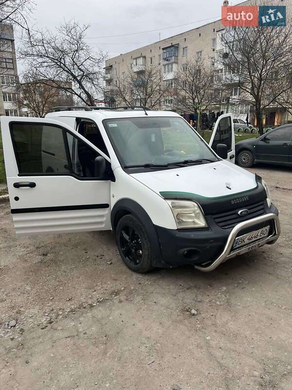 Вантажний фургон Ford Transit Connect 2010 в Чорткові