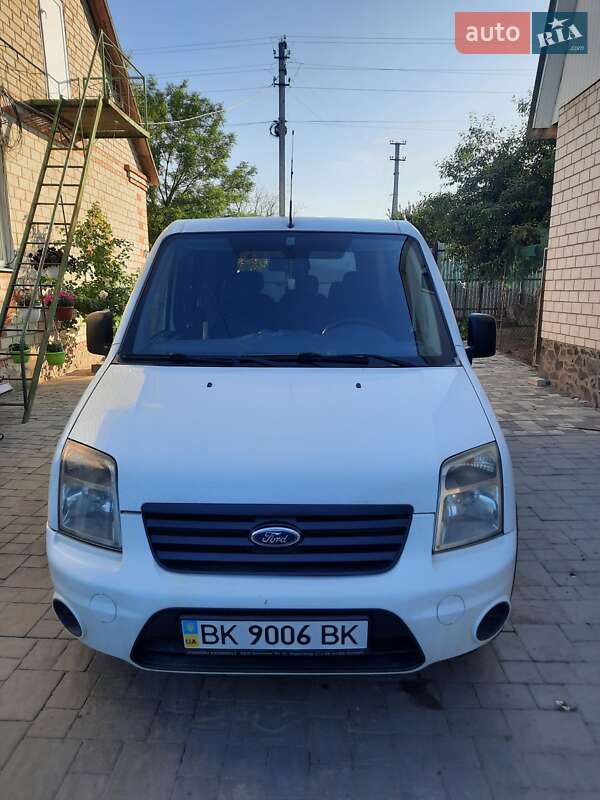 Минивэн Ford Transit Connect 2010 в Сарнах