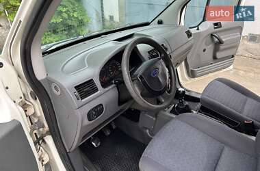 Грузовой фургон Ford Transit Connect 2002 в 