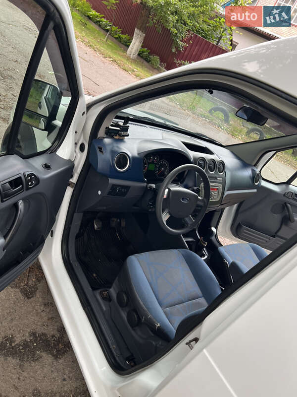 Вантажний фургон Ford Transit Connect 2012 в Лубнах