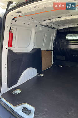 Грузовой фургон Ford Transit Connect 2015 в 