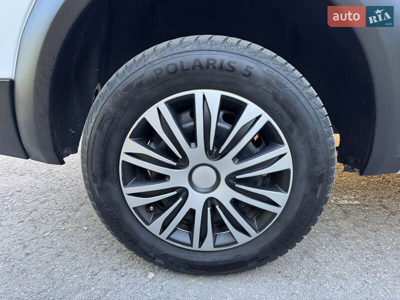 Вантажний фургон Ford Transit Connect 2009 в Кореці