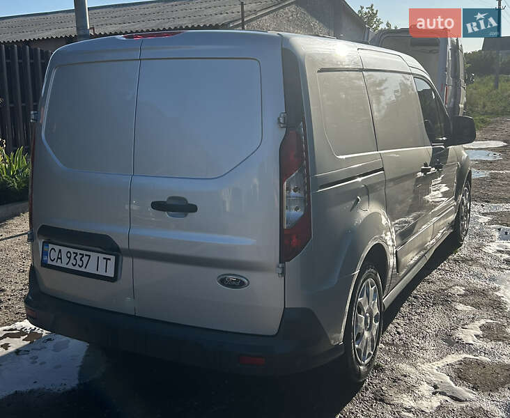 Вантажний фургон Ford Transit Connect 2016 в Зміїві