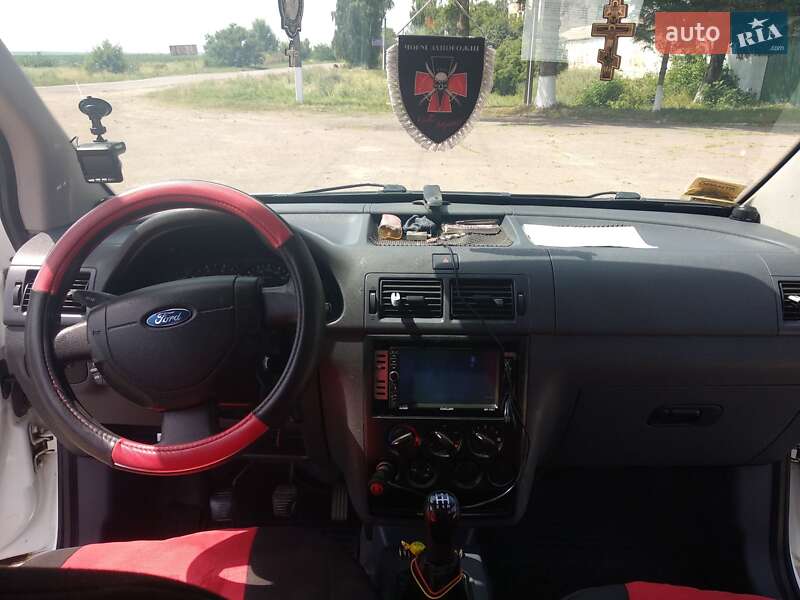 Минивэн Ford Transit Connect 2007 в Попельне