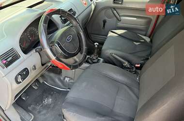 Минивэн Ford Transit Connect 2004 в 