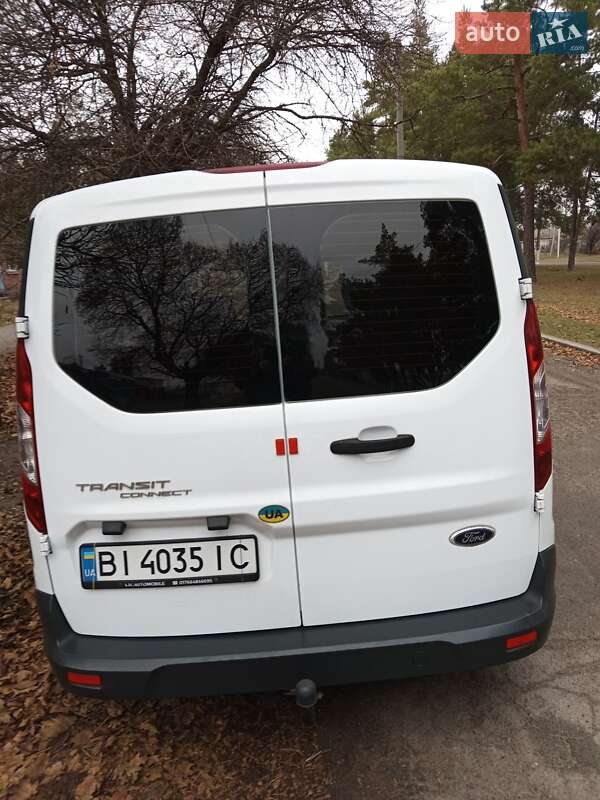 Мінівен Ford Transit Connect 2015 в Онуфріївці