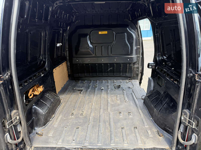 Грузовой фургон Ford Transit Connect 2011 в Киеве фото 11 Грузовой фургон Ford Transit Connect 2011 в Киеве