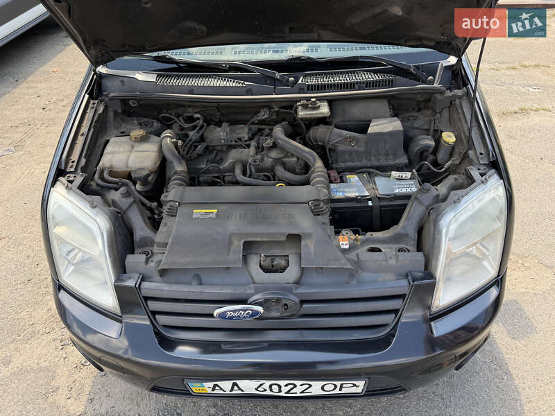 Грузовой фургон Ford Transit Connect 2011 в Киеве фото 15 Грузовой фургон Ford Transit Connect 2011 в Киеве