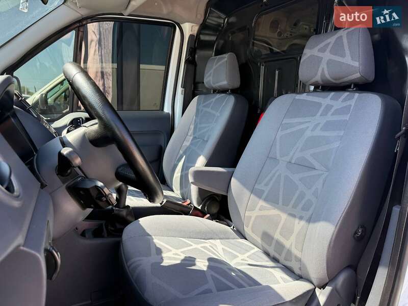 Грузовой фургон Ford Transit Connect 2009 в Ровно