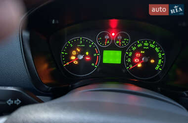 Вантажний фургон Ford Transit Connect 2010 в 