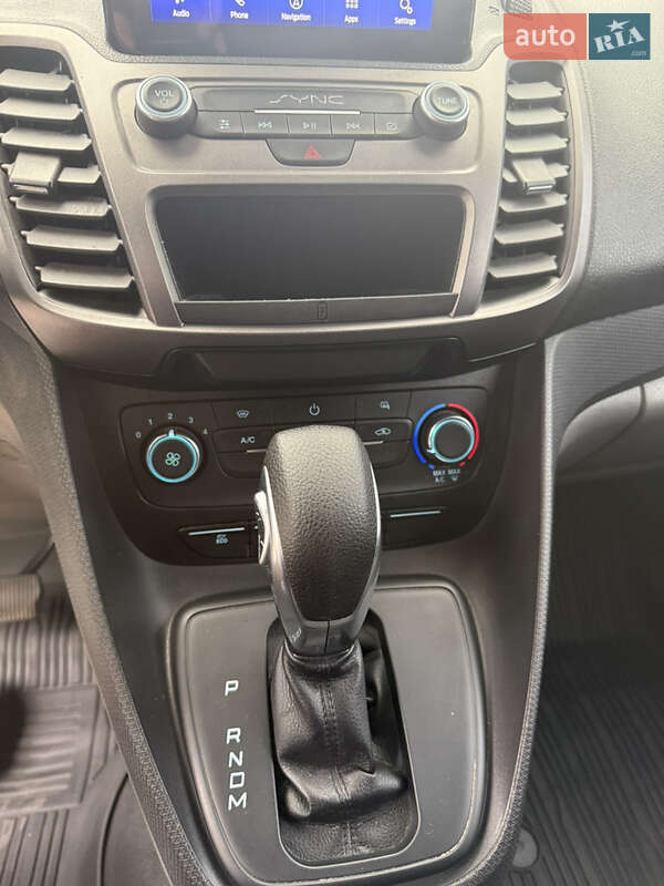 Грузовой фургон Ford Transit Connect 2019 в Буче