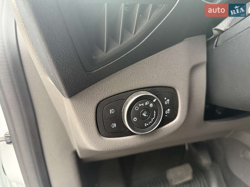 Грузовой фургон Ford Transit Connect 2019 в Буче