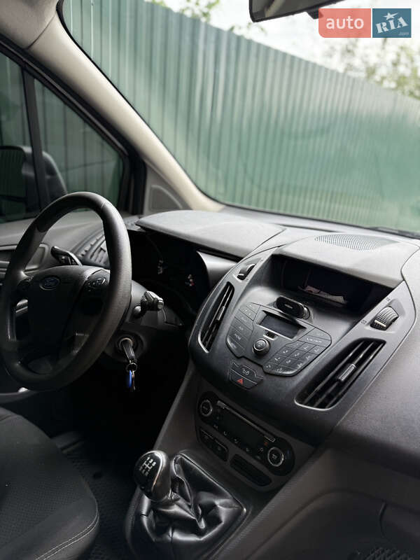 Минивэн Ford Transit Connect 2017 в Березане
