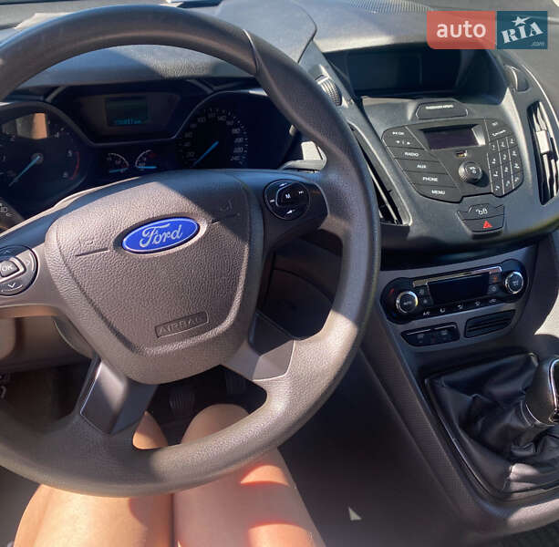 Минивэн Ford Transit Connect 2017 в Березане