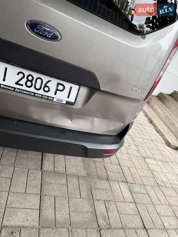 Минивэн Ford Transit Connect 2017 в Березане