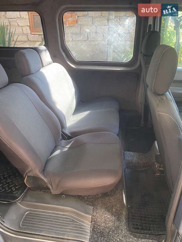 Мінівен Ford Transit Connect 2002 в Виноградові