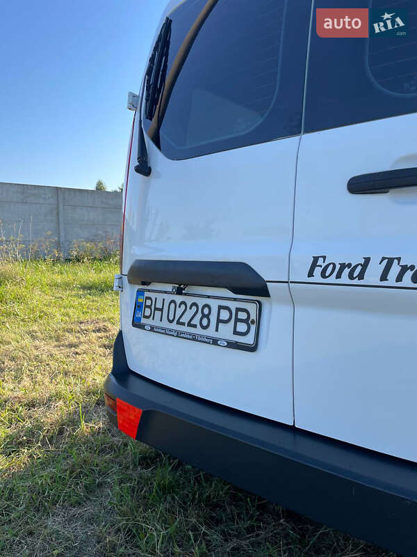 Вантажний фургон Ford Transit Connect 2015 в Костопілі