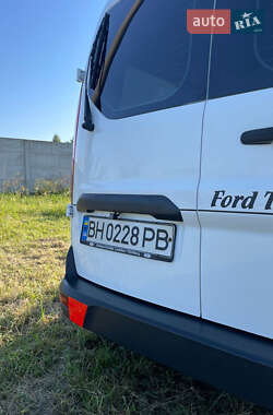 Грузовой фургон Ford Transit Connect 2015 в 
