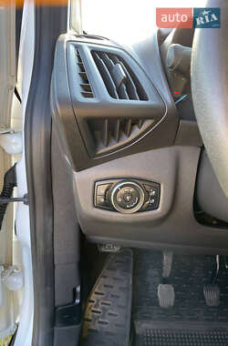 Грузовой фургон Ford Transit Connect 2015 в 