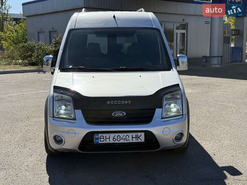 Вантажний фургон Ford Transit Connect 2011 в Миколаєві