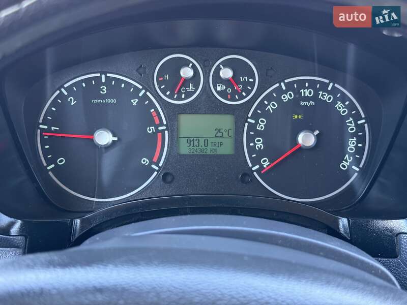 Вантажний фургон Ford Transit Connect 2011 в Миколаєві