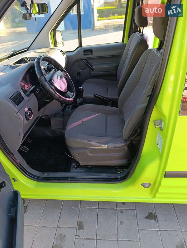 Мінівен Ford Transit Connect 2005 в Рогатині